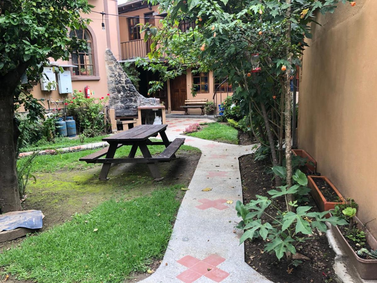 Hostal Alcala Кіто Екстер'єр фото