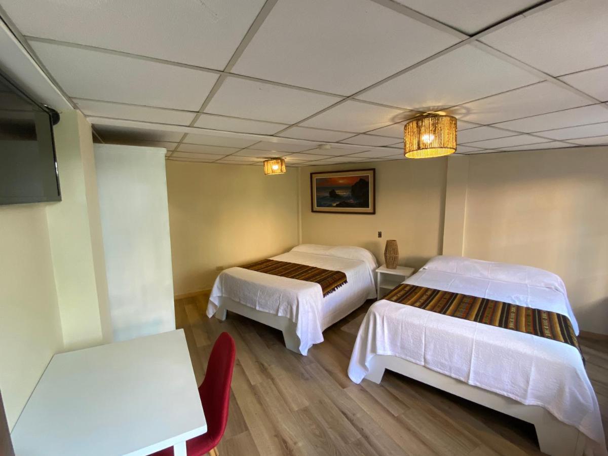Hostal Alcala Кіто Екстер'єр фото