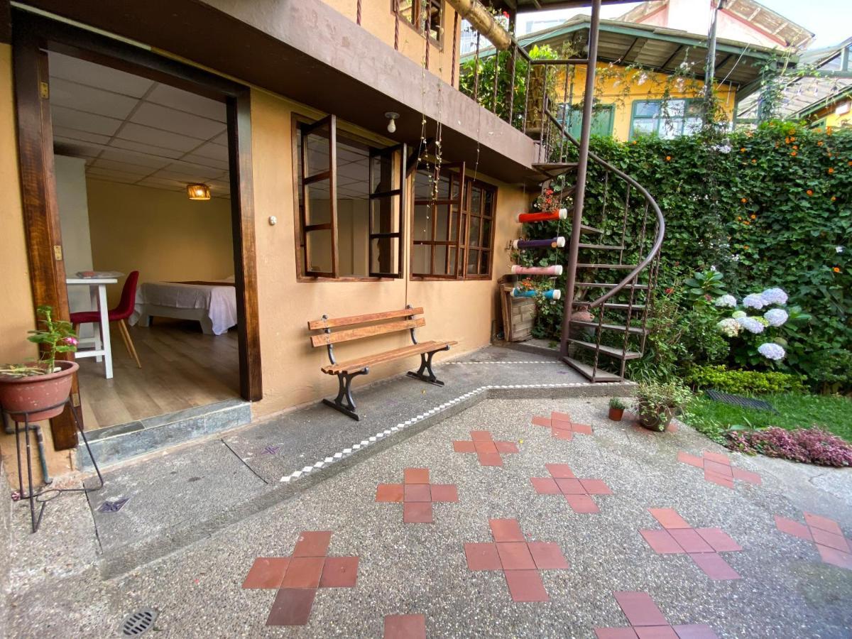 Hostal Alcala Кіто Екстер'єр фото