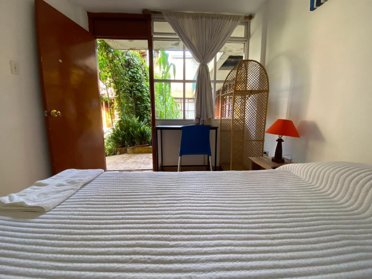 Hostal Alcala Кіто Екстер'єр фото