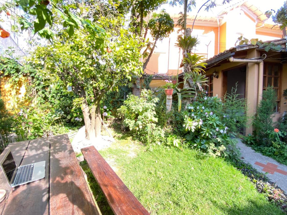Hostal Alcala Кіто Екстер'єр фото